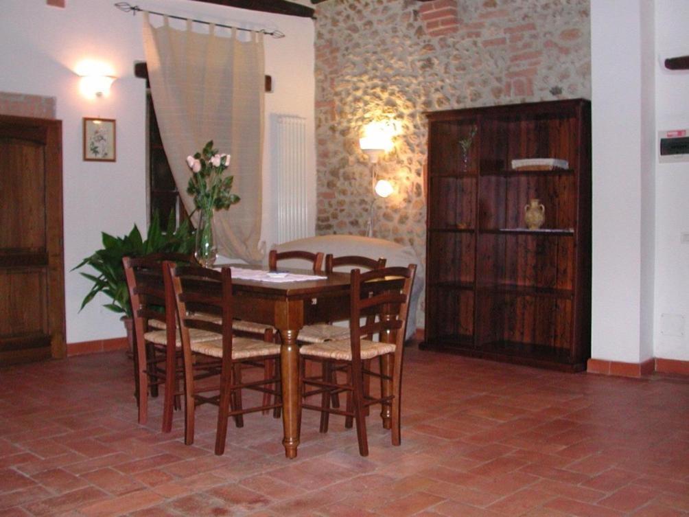 Casale Il Colombaio Di Toiano Valli Exterior foto